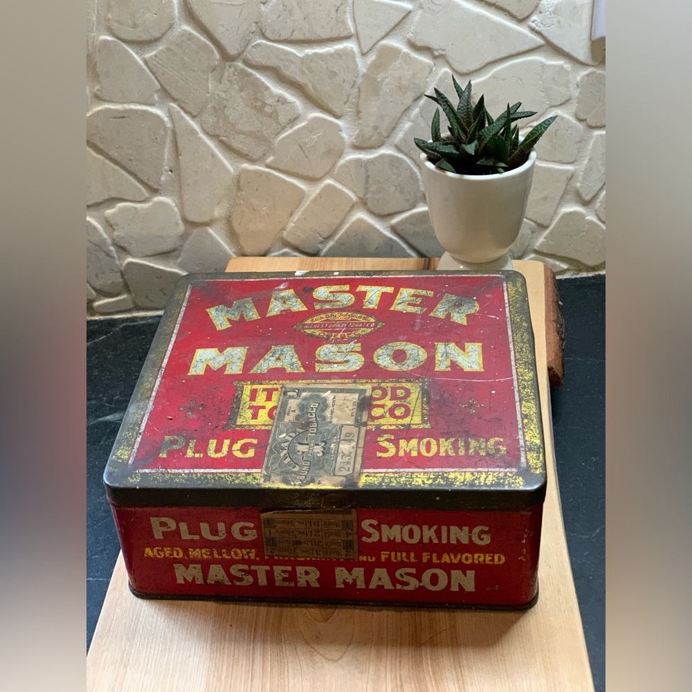 MASTER MASON | Vintage Metal Tobacco Tin | Made in Quebec